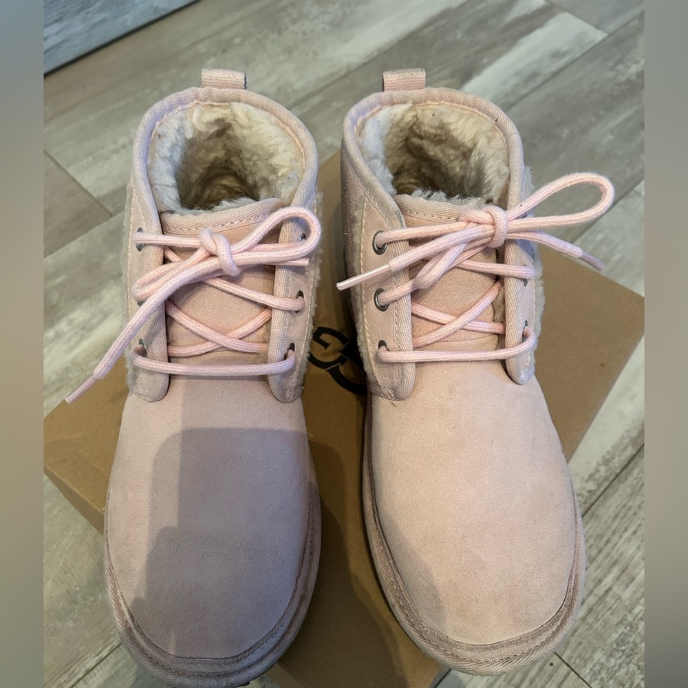Ugg K Neumel ll spill seam baby pink big kids 5 (7 in womens)